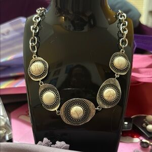 Elegant Silver and Cream Necklace